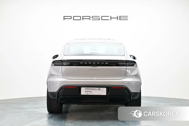 Porsche Macan EV 2025 Серебристо-серый из Китая, фото 2