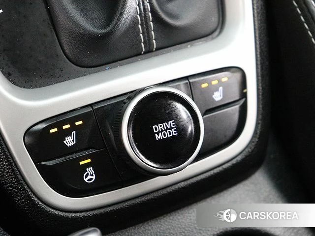 Hyundai Venue 2019 Белый из Кореи, фото 2