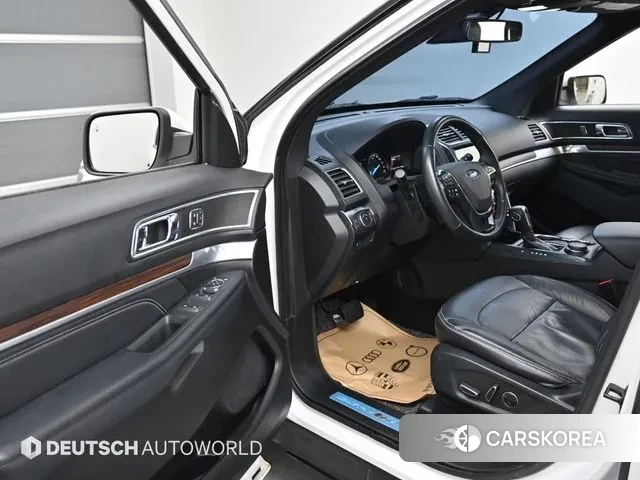Ford Explorer 2018 Белый из Кореи, фото 2