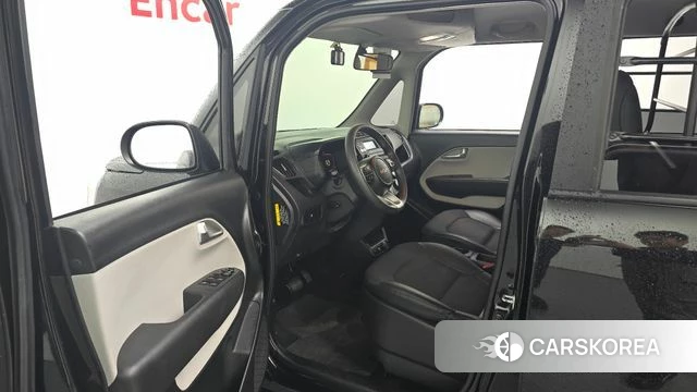 Kia The New Kia Ray 2023 Черный из Кореи, фото 2