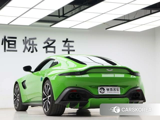Aston Martin Vantage 2019 Зеленый из Китая, фото 2