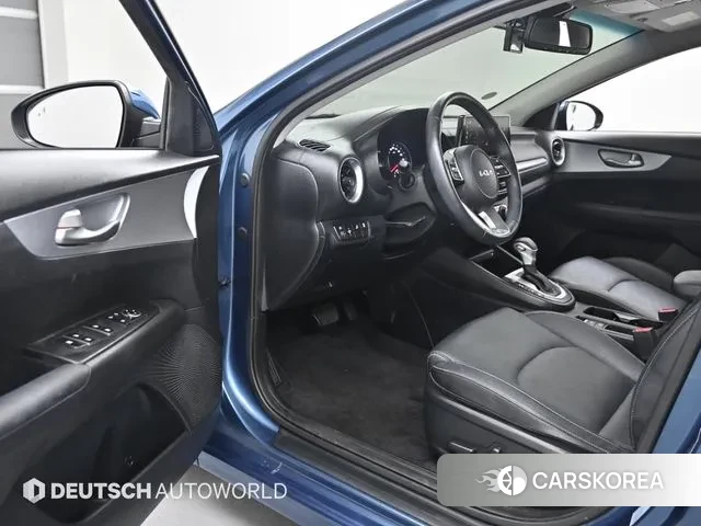 Kia The New K3 2nd generation 2021 Синий из Кореи, фото 2