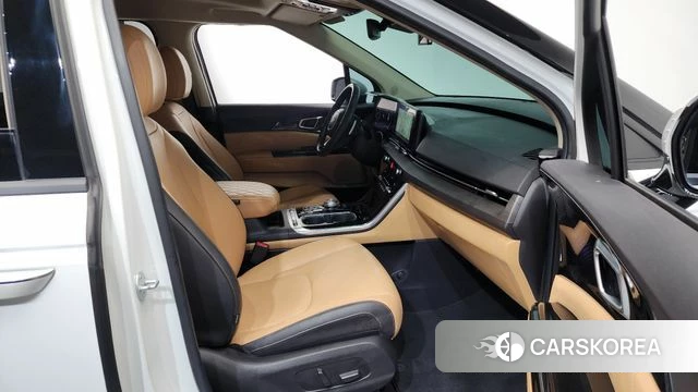 Kia Carnival 4th generation 2023 Белый из Кореи, фото 2