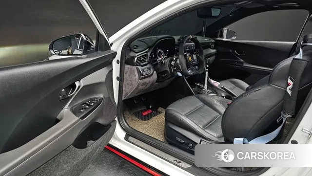 Hyundai Veloster (JS) 2018 Белый из Кореи, фото 2