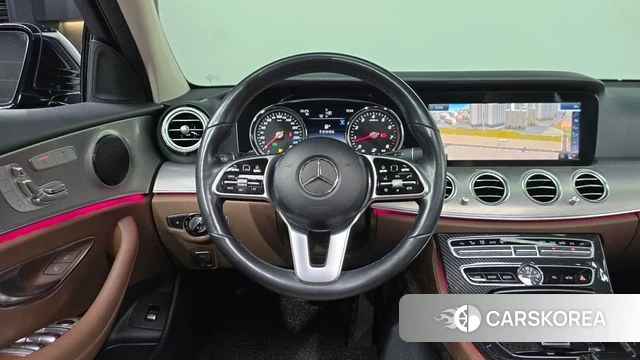 Mercedes-Benz E-Class W213 2019 Черный из Кореи, фото 2