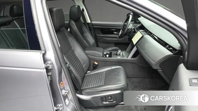 Land Rover Discovery Sports 2nd Generation 2025 Серебряный из Кореи, фото 2