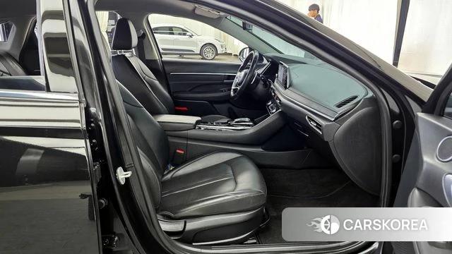 Hyundai Sonata (DN8) 2022 Черный из Кореи, фото 2