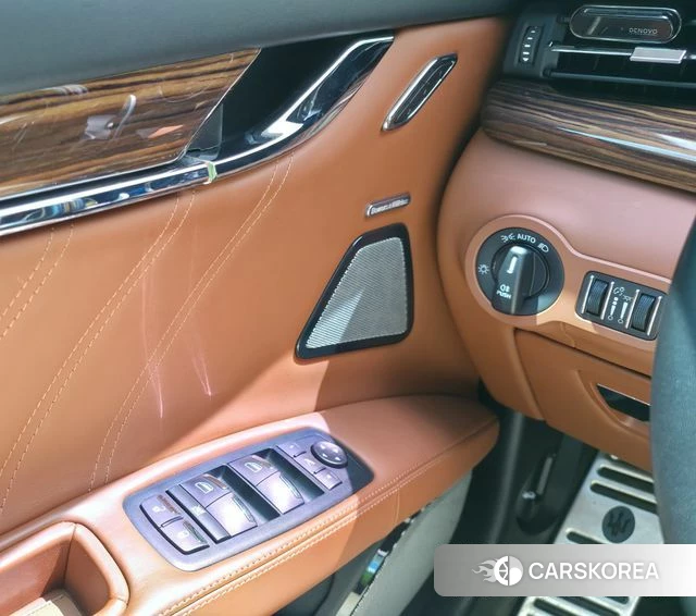 Maserati Quattroporte 2019 Синий из Кореи, фото 2