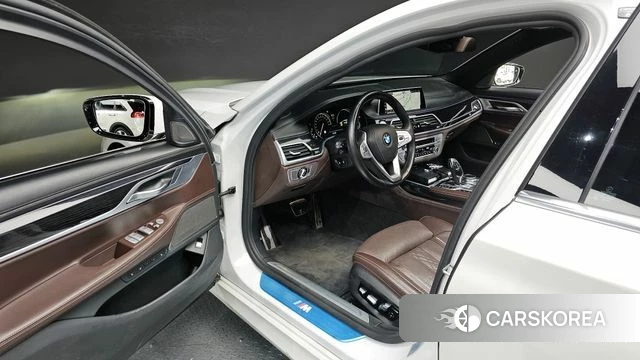 BMW 7 Series (G11) 2019 Белый из Кореи, фото 2