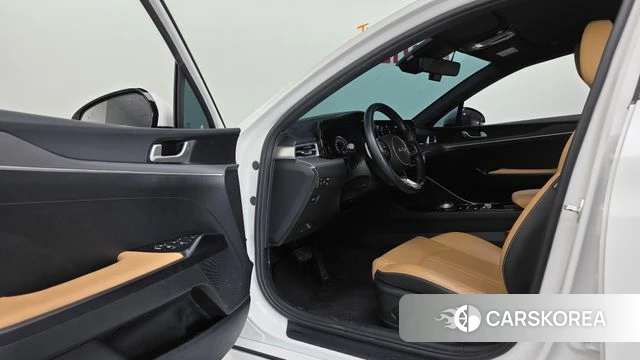 Kia K5 3rd generation 2023 Белый из Кореи, фото 2