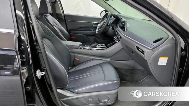 Hyundai Sonata Hybrid (DN8) 2023 Черный из Кореи, фото 2