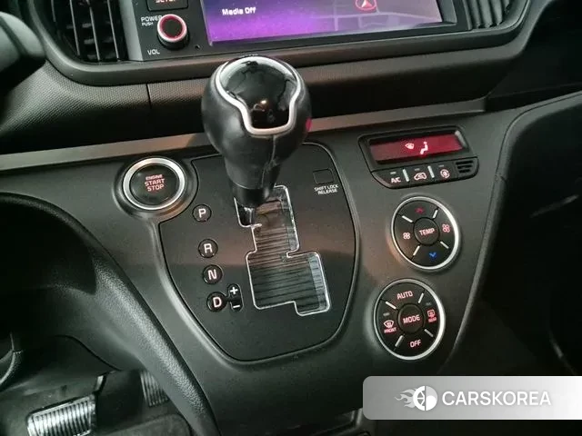 Kia The New Kia Ray 2022 Белый из Кореи, фото 2