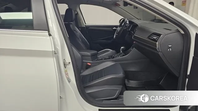 Volkswagen 7th Generation of Jetta 2020 Белый из Кореи, фото 2