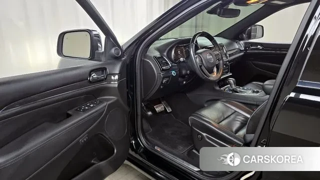 Jeep Grand Cherokee 2019 Черный из Кореи, фото 2