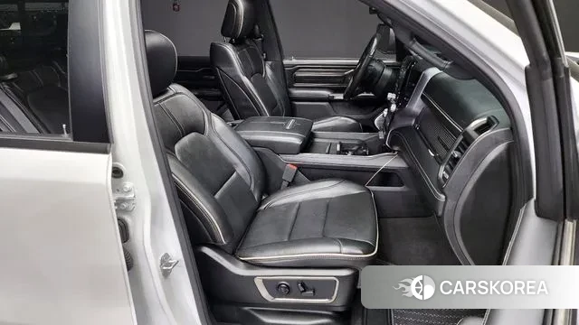 Dodge Lampicup 2019 Белый из Кореи, фото 2