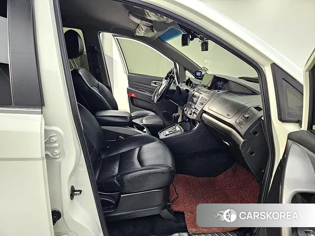 Ssangyong Korando Turismo 2018 Белый из Кореи, фото 2