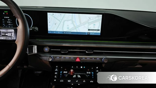 Hyundai Grandeur Hybrid (GN7) 2023 Белый из Кореи, фото 2