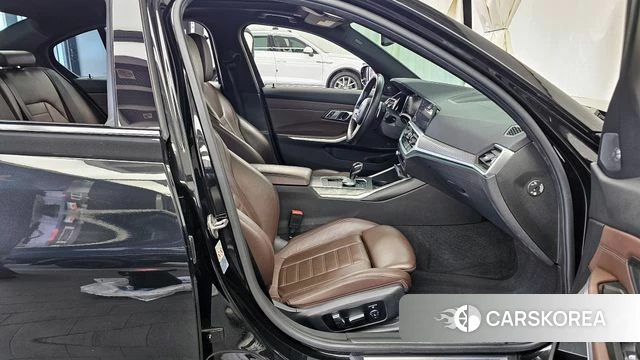 BMW 3 Series (G20) 2019 Черный из Кореи, фото 2