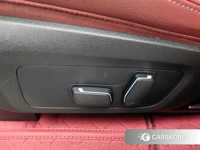 BMW X4 2024 Серебристо-серый из Китая, фото 2
