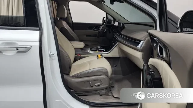 Kia Carnival 4th generation 2022 Белый из Кореи, фото 2