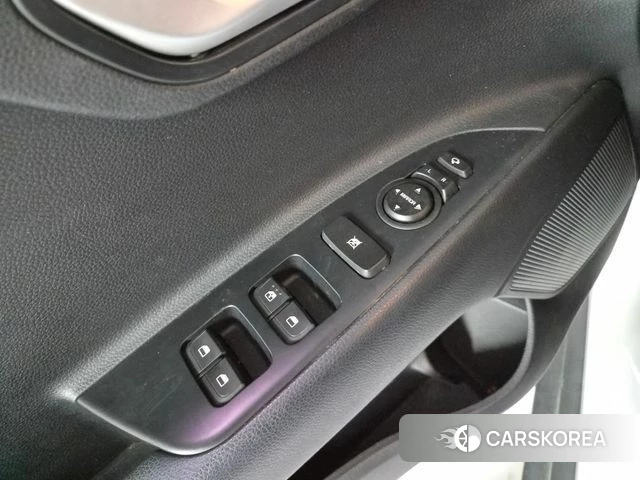 Kia Stonic 2020 Белый из Кореи, фото 2