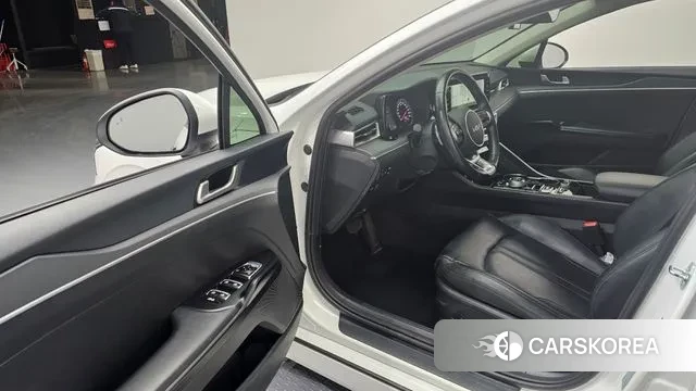 Kia K5 3rd generation 2021 Белый из Кореи, фото 2