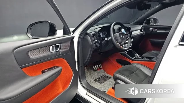 Volvo XC40 2020 Белый из Кореи, фото 2