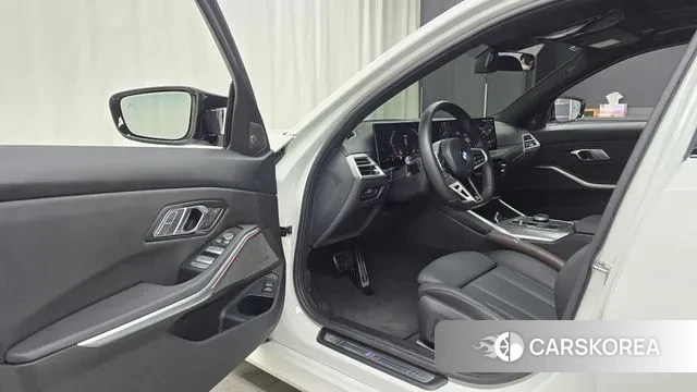 BMW 3 Series (G20) 2024 Белый из Кореи, фото 2