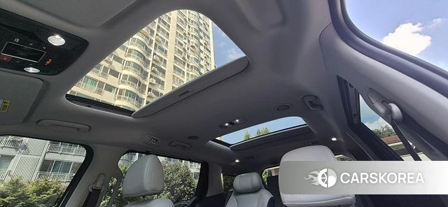 Kia The New Carnival 4th Generation 2025 Белый из Кореи, фото 2