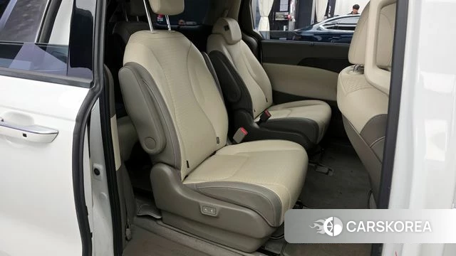 Kia The New Carnival 4th Generation 2023 Белый из Кореи, фото 2