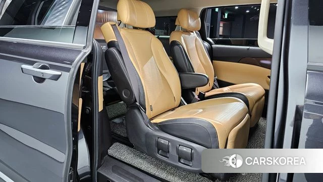 Kia Carnival 4th generation 2020 Серый из Кореи, фото 2