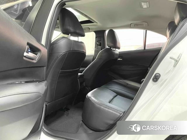 Toyota Corolla 2023 Белый из Китая, фото 2