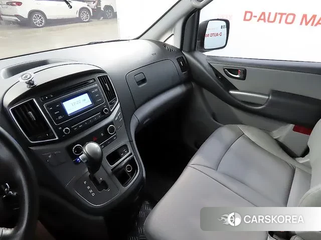 Hyundai The New Grand Starex 2019 Серебряный из Кореи, фото 2