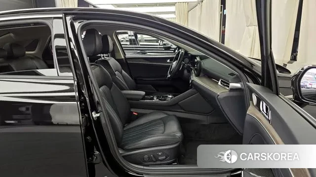 Kia K5 3rd generation 2023 Черный из Кореи, фото 2