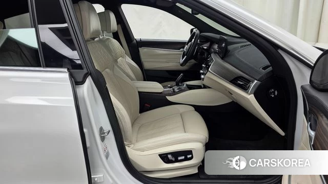 BMW 6 Series GT (G32) 2020 Белый из Кореи, фото 2