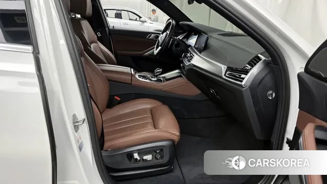 BMW X6 (G06) 2020 Белый из Кореи, фото 2