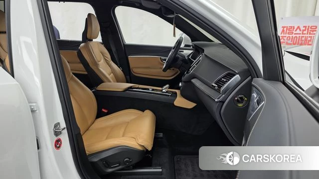 Volvo XC90 second Generation 2022 Белый из Кореи, фото 2