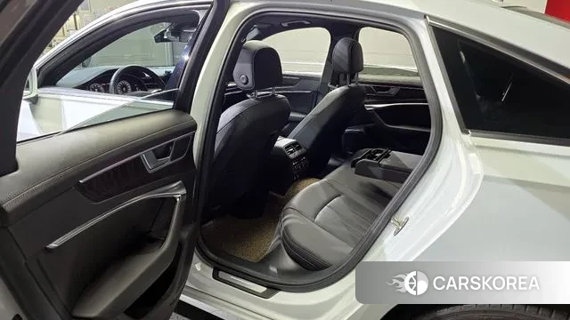 Audi A6 (C8) 2022 Белый из Кореи, фото 2