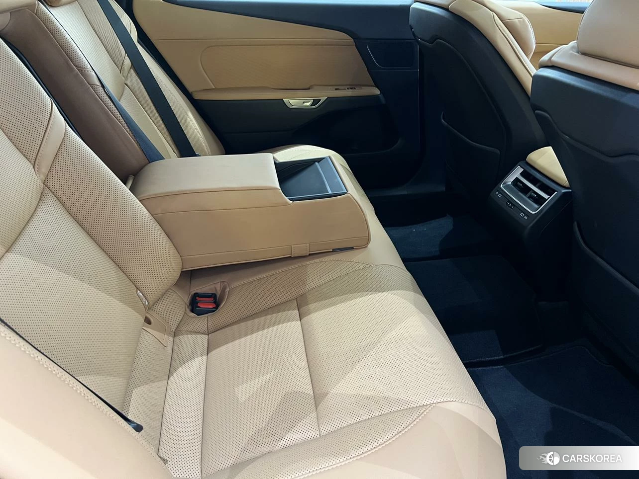 Lexus ES 2026 Белый из Китая, фото 2