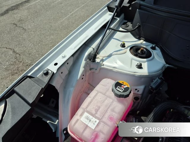 Hyundai Kona Hybrid (SX2) 2025 Белый из Кореи, фото 2