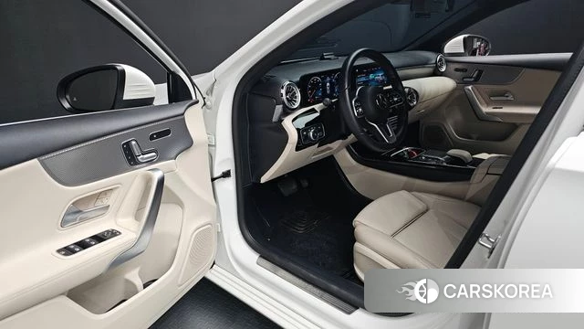 Mercedes-Benz A-Class W177 2022 Белый из Кореи, фото 2
