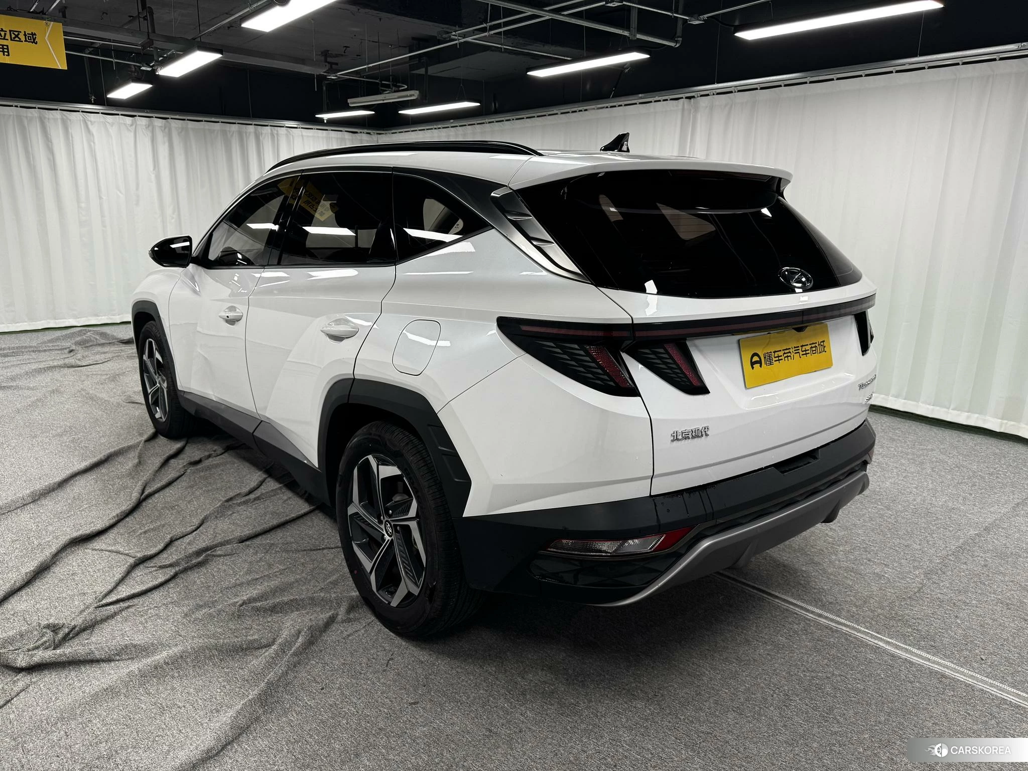 Hyundai Tucson 2022 Белый из Китая, фото 2