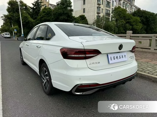 Volkswagen Lavida 2025 Белый из Китая, фото 2