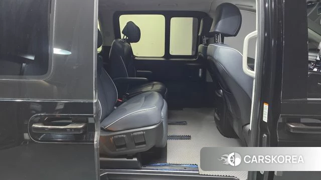 Hyundai Staria 2021 Черный из Кореи, фото 2