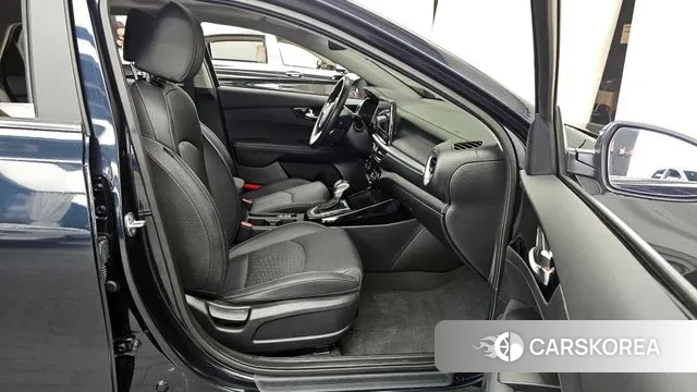 Kia The New K3 2nd generation 2024 Синий из Кореи, фото 2