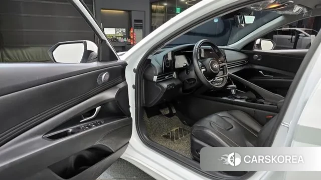 Hyundai The New Avante Hybrid (CN7) 2023 Белый из Кореи, фото 2