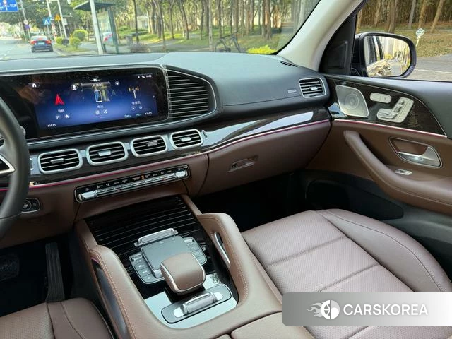 Mercedes-Benz GLE (import) 2024 Черный из Китая, фото 2