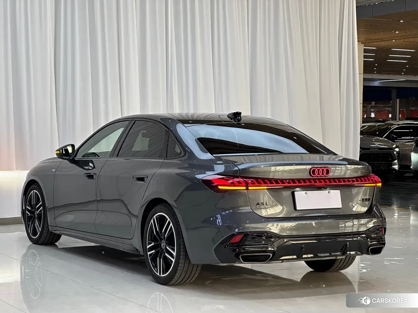 Audi A5L 2025 Silver/gray из Китая, фото 2