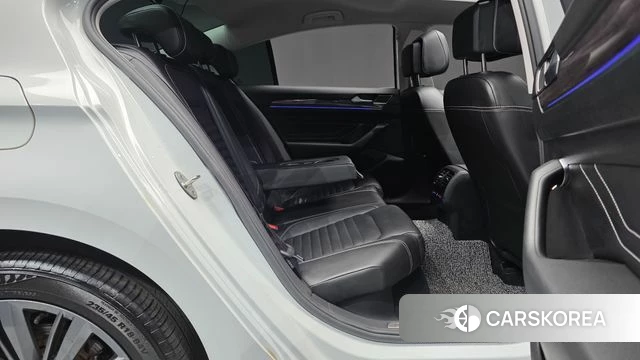 Volkswagen Passat GT (B8) 2022 Белый из Кореи, фото 2