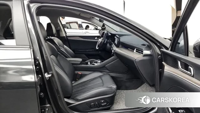 Kia K5 3rd generation 2021 Серый из Кореи, фото 2